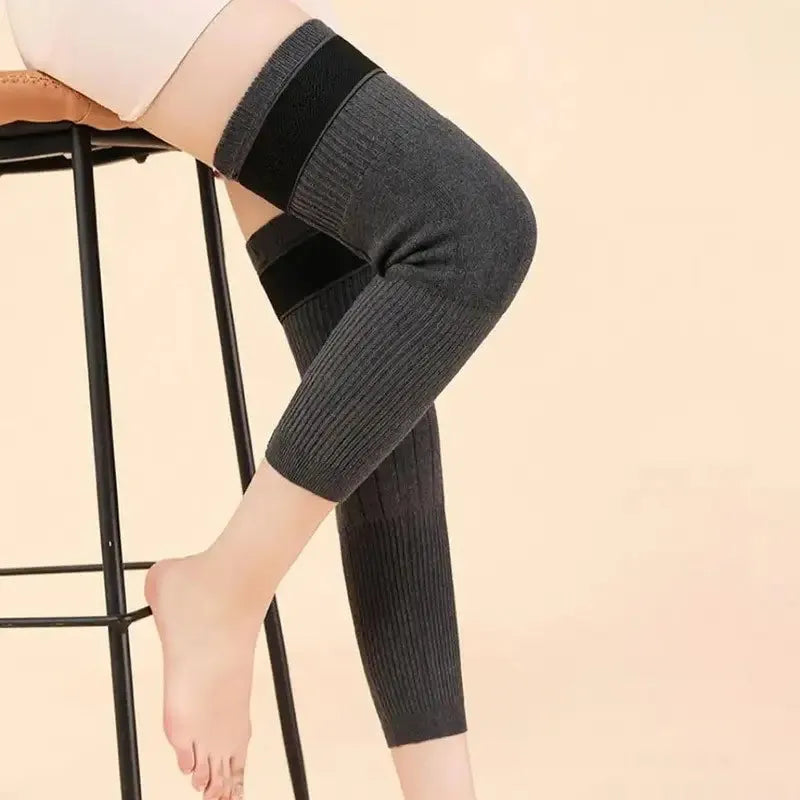 THERMAL WINTER WARM KNEE PADS WITH STRAPS  FOR MEN AND WOMEN- WOOL MATERIAL -PAIR